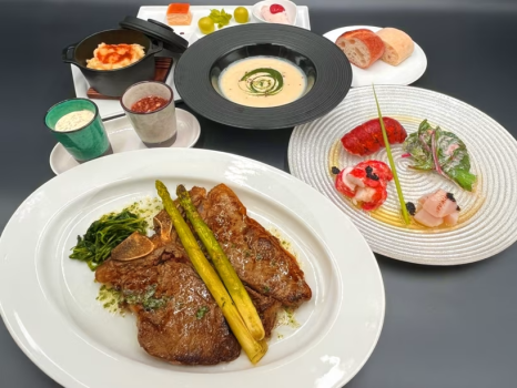 【ペットと泊まれるお部屋】軽井沢の非日常レストランにて味わうステーキディナー付ステイ【1泊2食付】