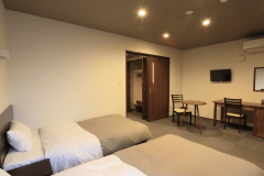 *【本館/ツイン(一例)】2021年にリフォームしたツインルームです。