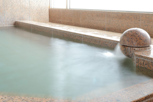 【久慈サンピア日立】天然鉱石の薬石光明石を使用した「活性の湯」