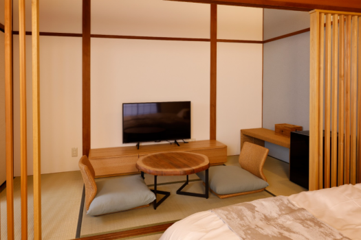 【Two beds + Futon】Minahada no Ma（up to 3 guests）pets allowed
