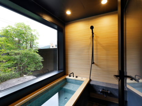 [套房/允許攜帶寵物]附天然溫泉的栗子之間（最多可入住4人）