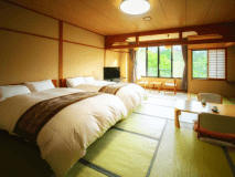J-Styleヴィラ／和室ベッドルーム】和モダンにリニューアルされた１番人気のベッドルーム。