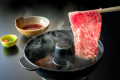 【メインの和牛しゃぶしゃぶ】当館人気の一人鍋で味わうしゃぶしゃぶはお好きな煮加減でどうぞ。