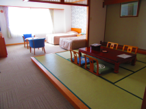 和洋室（東館2階222号室）