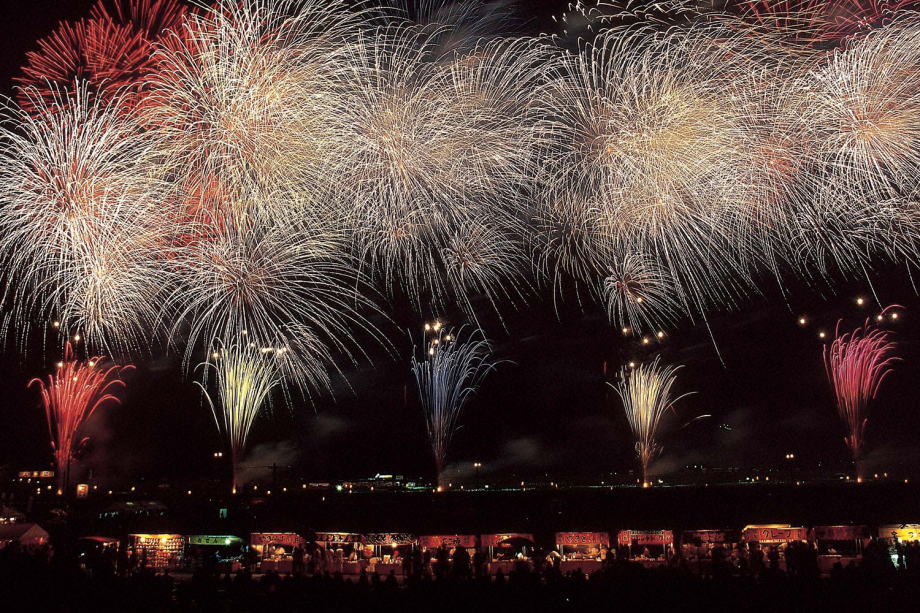 ◆◇◆気にしなければとってもお得！ワケありプラン　全国花火競技大会「大曲の花火」を見に行こう！【１泊朝食付プラン】