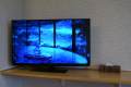 和洋室のテレビは５０インチ