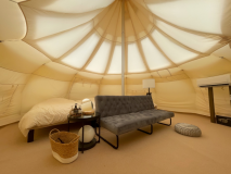 【ロータスベルテント(3ベッド)】ダイニングデッキ&テントサウナ 【ロータスベルテント(3ベッド)】ダイニングデッキ&テントサウナ