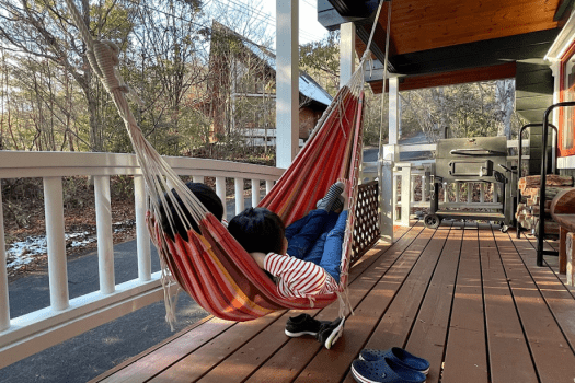 【ハンモック】テラスにあるハンモックでのんびりと♪