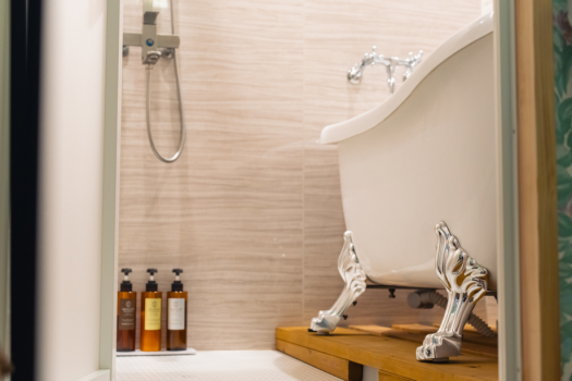 【グランピングテント】トリプルルーム（シングルベッド3台/ソファベッド1台）