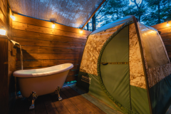 【KUUSI】〜８人までの大人数利用可能〜テントサウナ付き１棟貸しコテージ