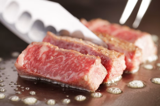 【期間限定／2食付】サマービアフェスタ ～シェフこだわりの料理と充実のドリンクを上質な空間で～