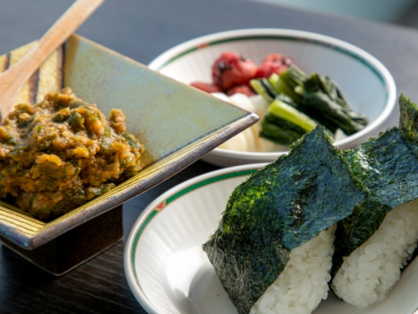 【朝食バイキング付】温かい手作りおにぎりや焼き立てオムレツ♪和洋50種類のバイキング