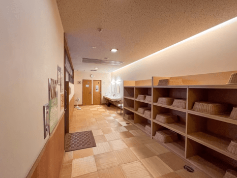 ユニバーサルデザインSPA／トイレ、着替えスペース