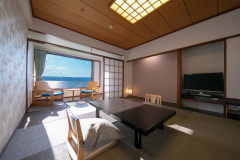 《本館湖側》【一般客室】和室10畳 《本館湖側》【一般客室】和室10畳