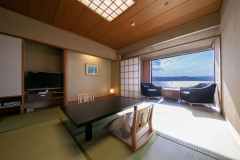 《本館湖側》【一般客室】和室10畳 《本館湖側》【一般客室】和室10畳