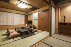 設計は「大改造!!劇的ビフォーアフター」にも出演された故・倉橋英太郎先生。
リニューアルしたお部屋で素敵なひと時を。