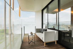 【高層階スイートルーム】 ［プライベートテラス］