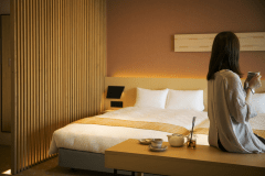 お食事はその日の気分で。お休みは安らぎの空間で。時計を外してゆっくり過ごす、自由な連泊プラン。