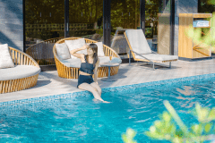 【ガーデンプール】リゾート気分を満喫しながらのんびりとした時間をお過ごしください。