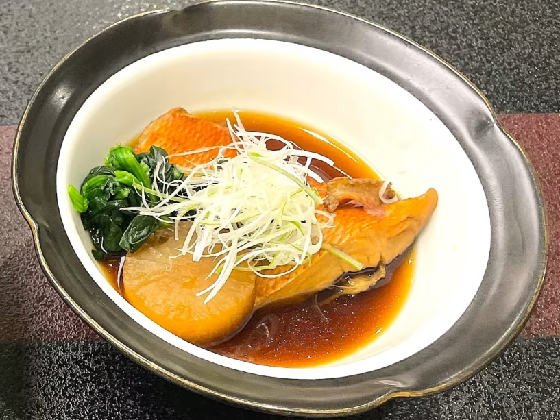 料理長の長年の経験と技が凝縮され、甘辛の味わいの中に上品な旨みを堪能