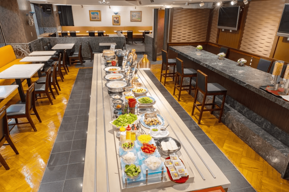 朝食バイキング　朝6:30より営業