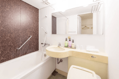 スーペリアツイン　足を伸ばして入れる大きめ湯船のユニットバス