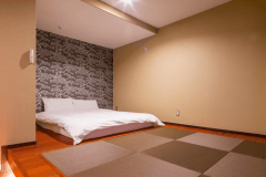 プレミアムダブル　140cm以上のベッドでゆったり　※部屋により仕様が異なります