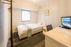 デラックスシングル　シンプルながら機能的な客室