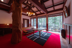 【天領】天然木の柱がシンボルの貴賓室