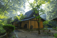 苅安・位山　離れ　＜日本の伝統技術が息づく合掌造り＞