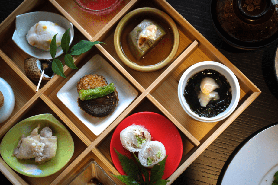 【早期割引30日前】《１泊２食｜スタンダード》メインは鳥取和牛オレイン55！＆創作料理・名物「九つ膳」｜個室食確約