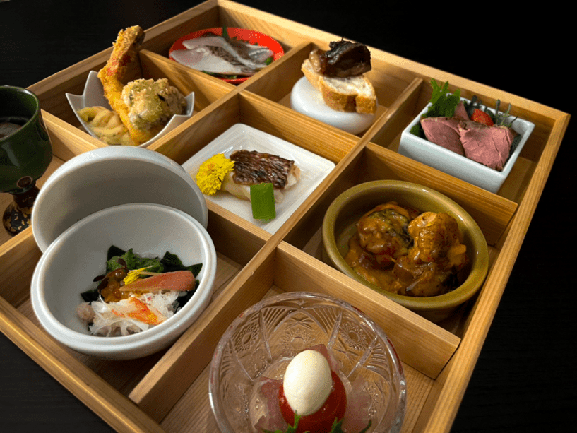 【１泊２食｜初夏限定】シェフおまかせ★九つ膳＋夏の創作料理◆「岩牡蠣夏輝、白いか」｜地酒飲み比べ付