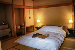 【200】本棟庭園の部屋2階Q＋和