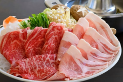 蔵王牛とやまがた雪豚のしゃぶしゃぶが楽しめる、欲張りなコースをお楽しみください。