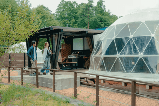 【冬季限定プラン・2026年２月28日まで】大自然の中で体の芯からポカポカに！ 麻辣火鍋と白湯スープの二色鍋プラン (一泊2食付き)