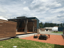 花 -hana-(F区画) 花をモチーフにした、華やかなリゾートデザイン