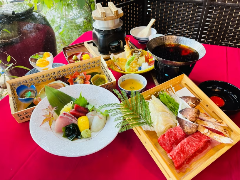 NEW！日帰りプラン　秋の味覚☆松茸入りすき焼き会席　5時間プラン（10：30～15：30）