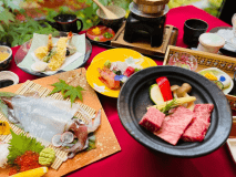 New！【夏の味覚】【2食付き】★剣先イカ姿造り＆黒毛和牛陶板焼き会席ときなこ豚鍋付和朝食★アウト11：00