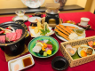 ★人気★【2食付き】★ズワイ蟹半身＆黒毛和牛陶板焼き会席と和朝食★チェックイン15：00～アウト11：00