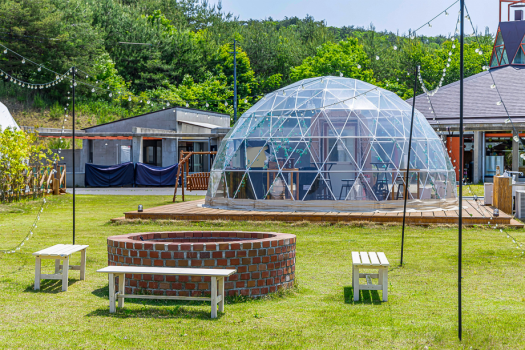 【卒業旅行プラン】✨期間限定✨4名以上で1名無料‼️学生だけの超お得プランが登場♪思い出作りはここで決まり🌈REST GLAMPING