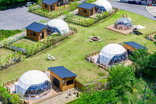【卒業旅行プラン】✨期間限定✨4名以上で1名無料‼️学生だけの超お得プランが登場♪思い出作りはここで決まり🌈REST GLAMPING