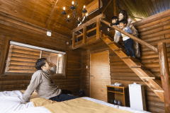 【1棟貸しコテージ：1階＋ロフト】唯一の「メゾネットタイプ」ご家族でのご宿泊にもおすすめ