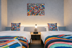 MICHIYO YAEGASHI（ツイン）