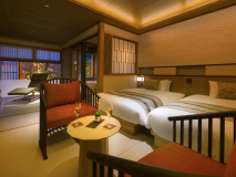 ■プレミアルーム-ツイン■檜風呂＋庭園＜33平米禁煙＞