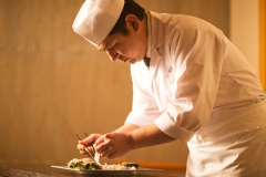 尾道ならではの地域産品を厳選。元料亭の歴史を受け継ぎ、素材や演出にこだわりぬいた渾身の「創作和会席」