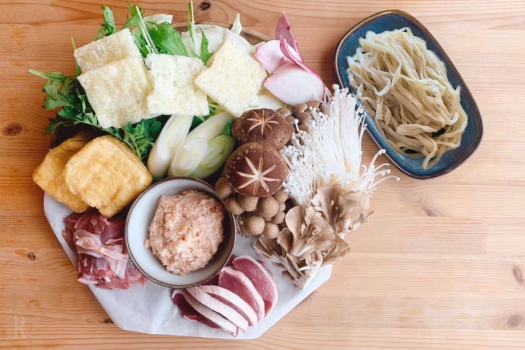 【1泊2食】≪Special≫”プレミアム鍋”プラン満足度120％！質も量もお求めの方へ。贅沢にズワイガニを味わう！〔三瀬base camp〕