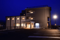 正面駐車場からの撮影です