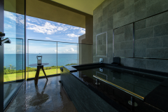 露天風呂：温泉ではございません。