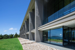 オーシャンビュー 露天1Fスーペリア【58平米】1階のお部屋となります。※客室のご指定はいただけません。