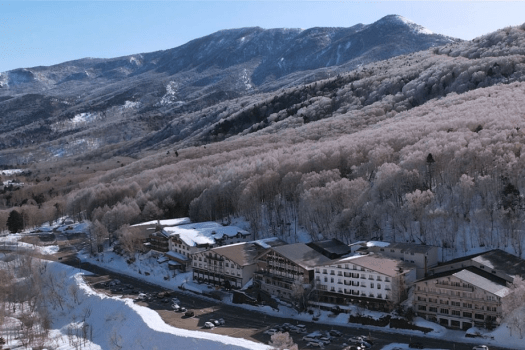 □冬は広大なゲレンデを滑りつくすのに最適なベースキャンプとしてご利用いただけます